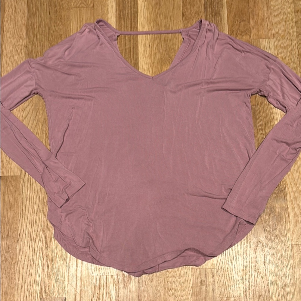 GAP Women’s Long Sleeve Top, Size Medium, Excellent Condition!